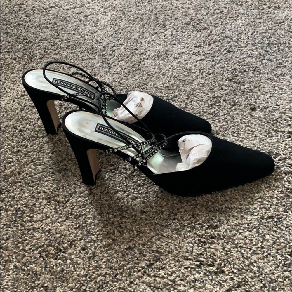 Jennifer Moore black heels